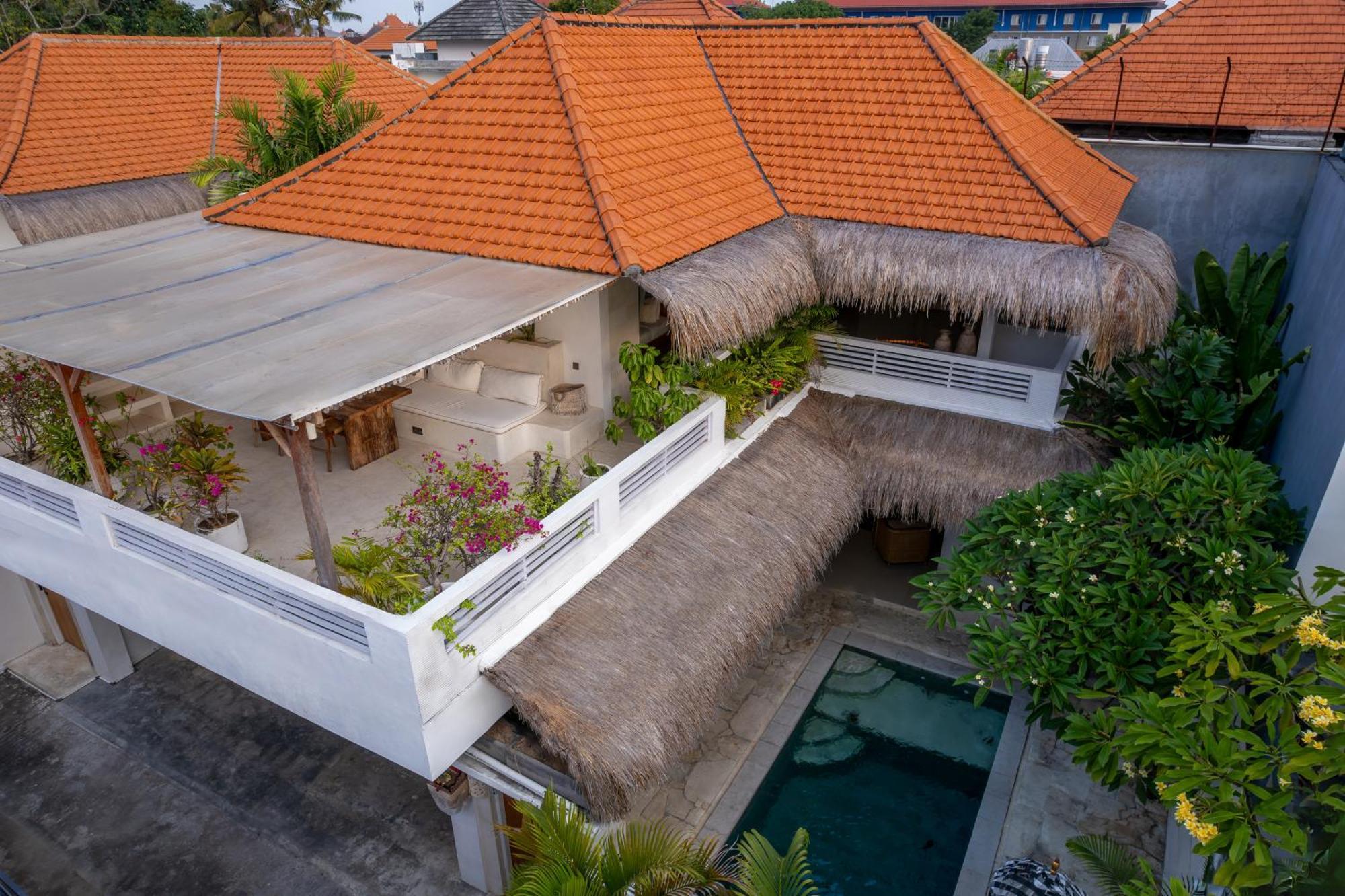 Turan Casa Auri Seminyak Villa Luaran gambar