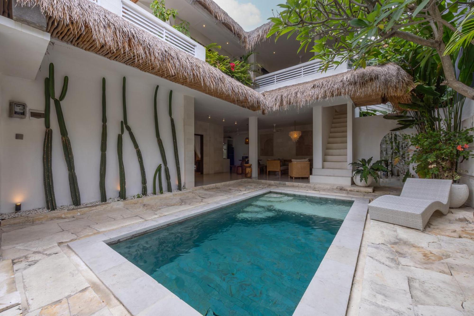 Turan Casa Auri Seminyak Villa Luaran gambar
