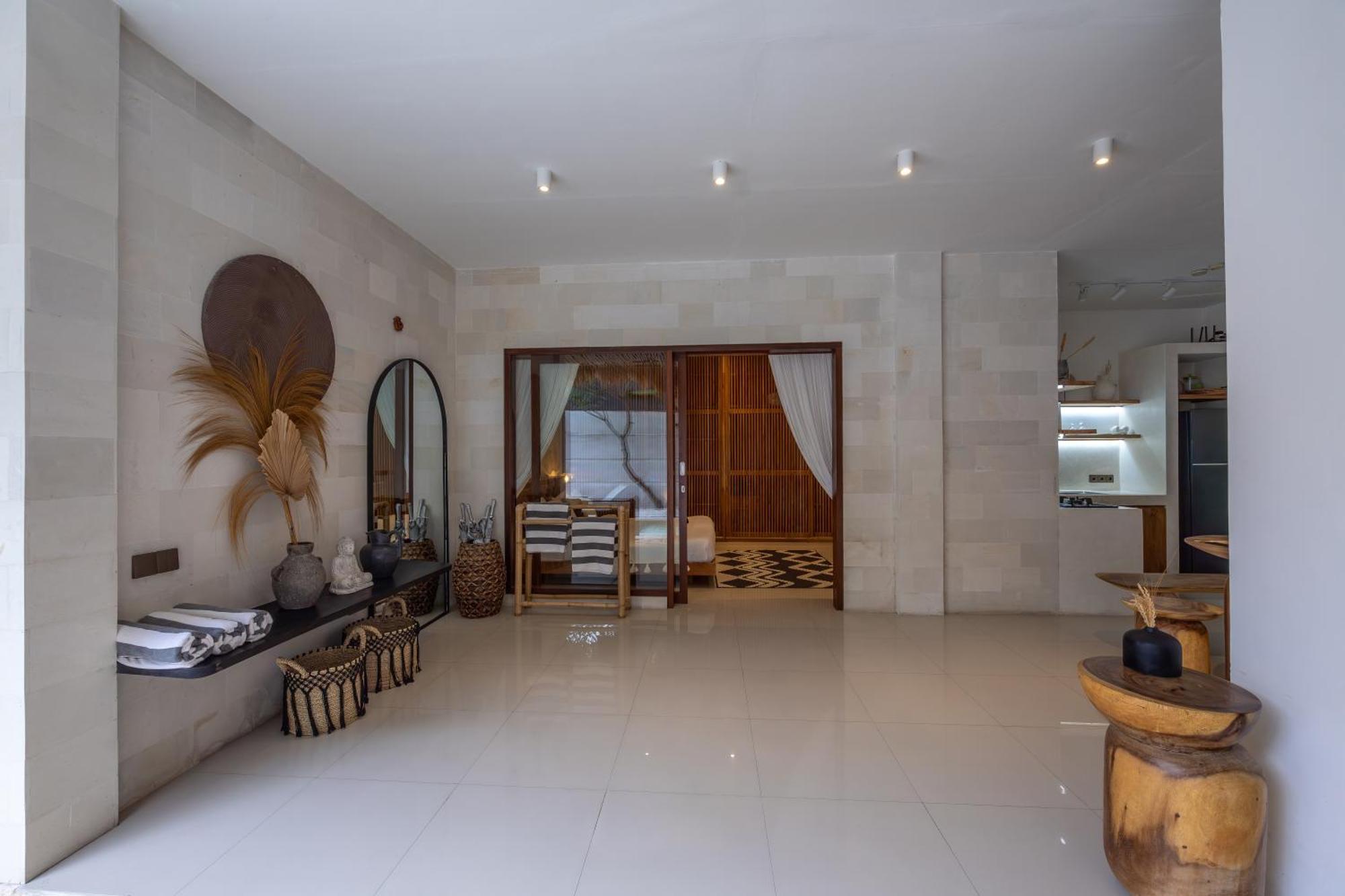 Turan Casa Auri Seminyak Villa Luaran gambar
