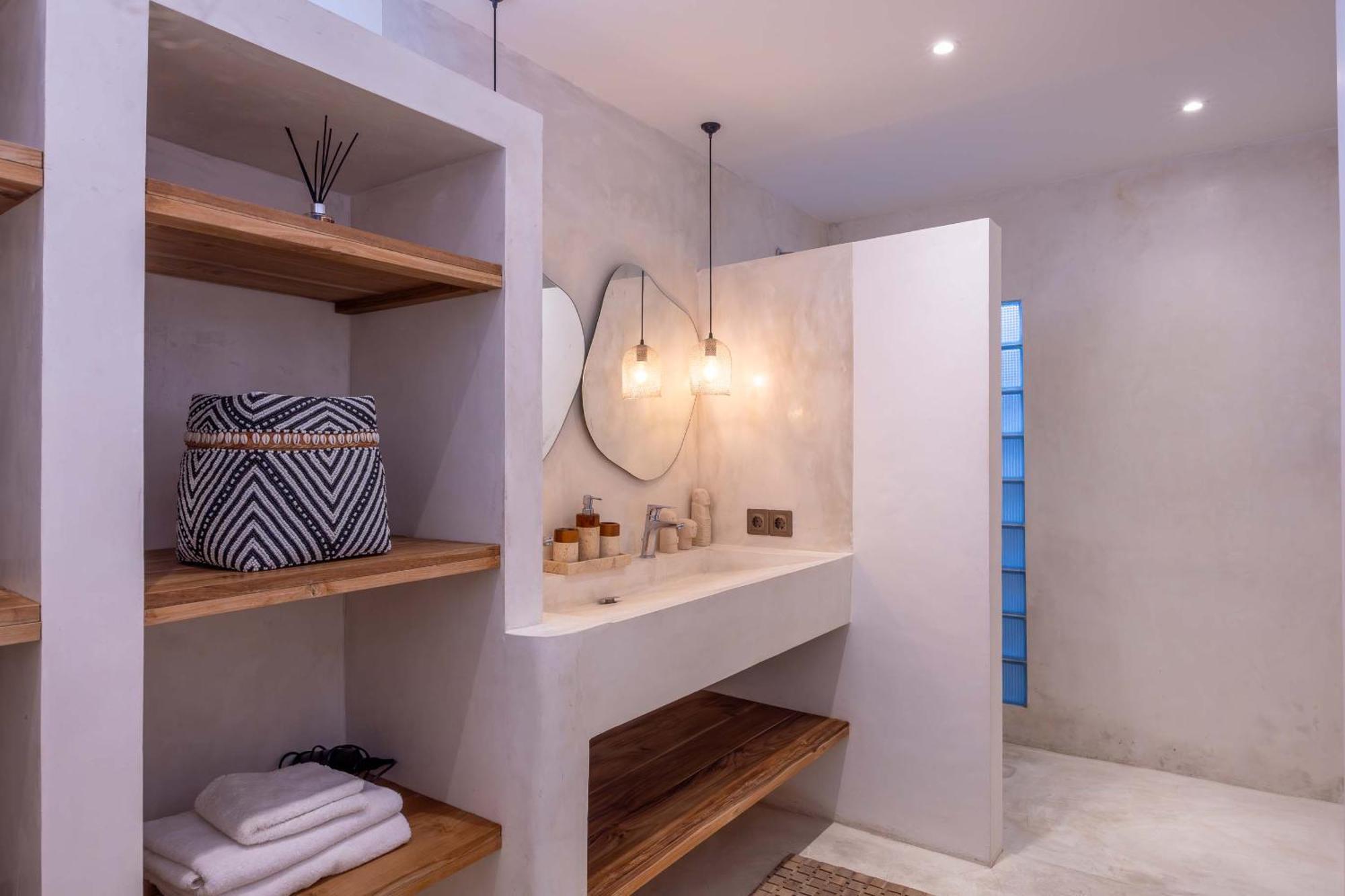 Turan Casa Auri Seminyak Villa Luaran gambar