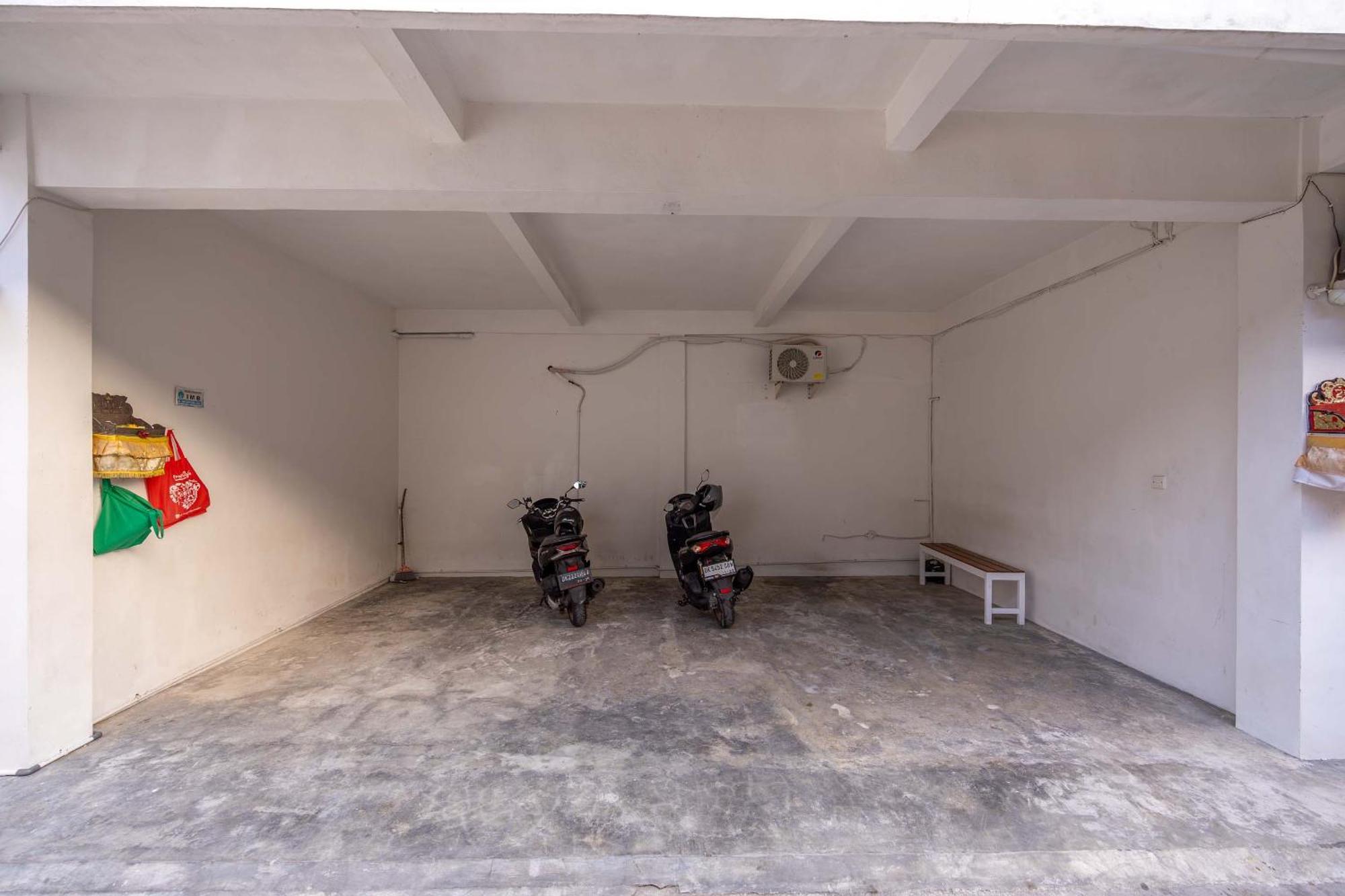 Turan Casa Auri Seminyak Villa Luaran gambar