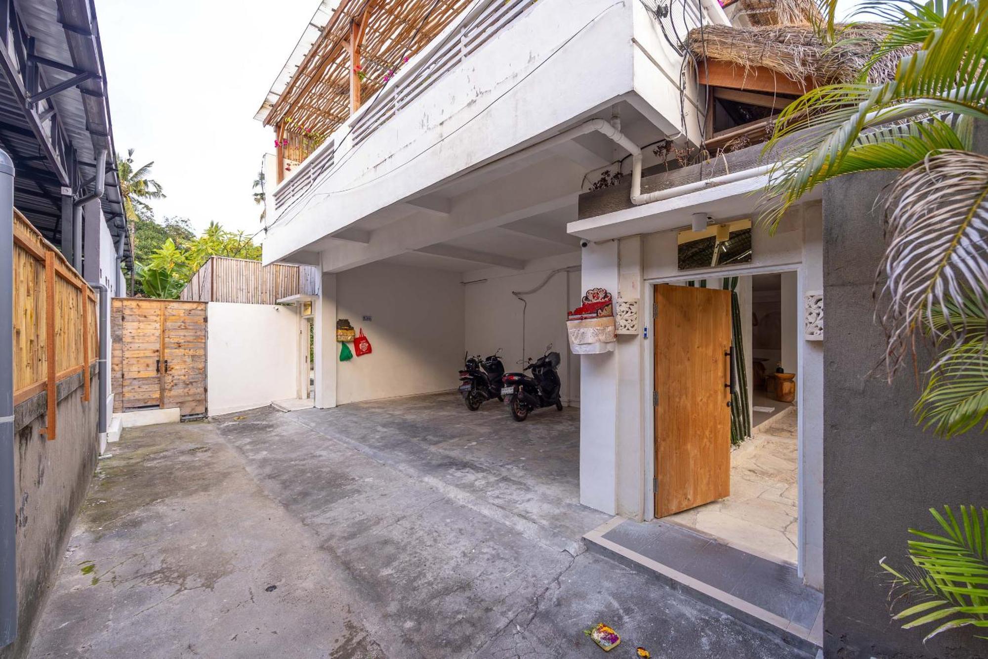 Turan Casa Auri Seminyak Villa Luaran gambar
